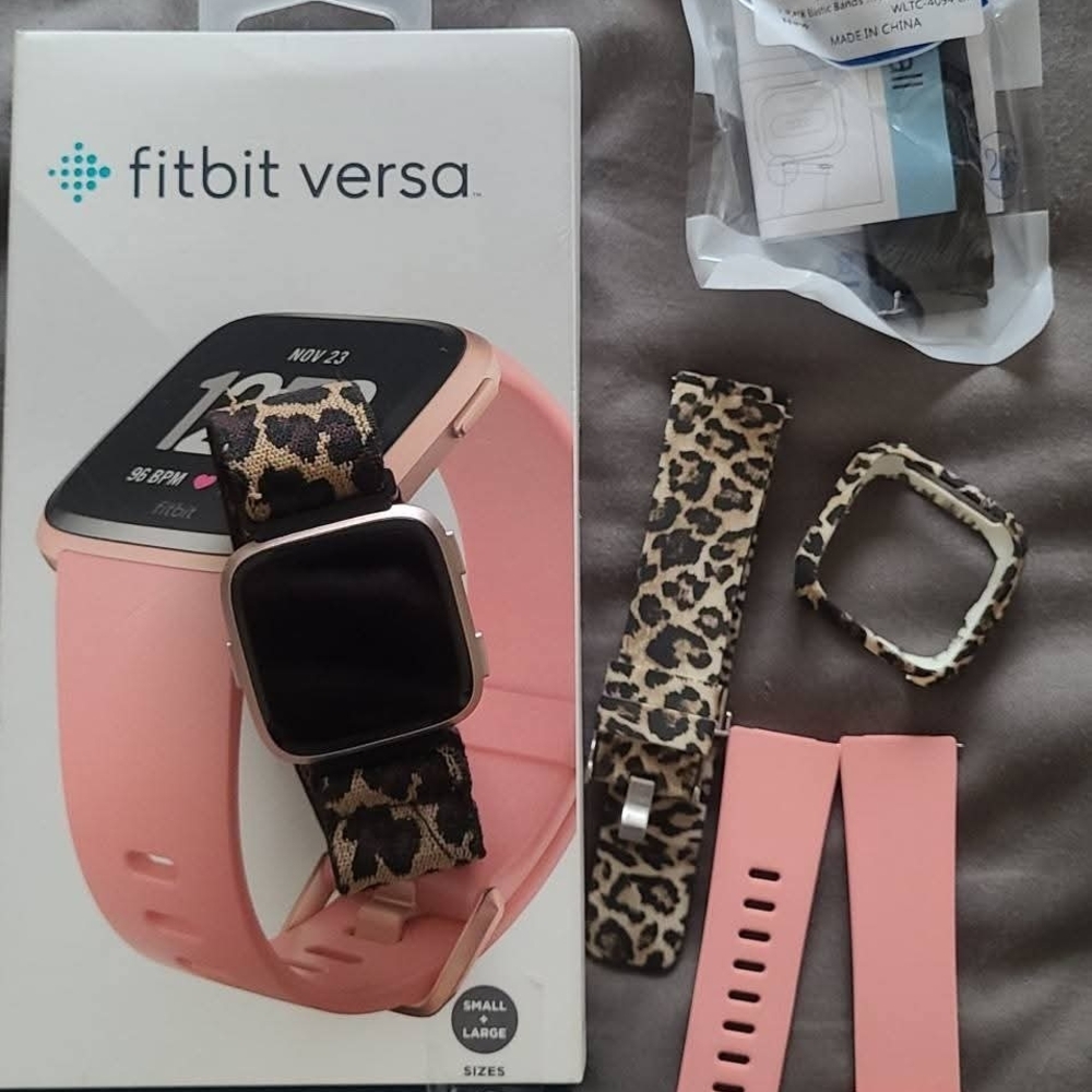 Fitbit Versa with Leopard and Pink Bands